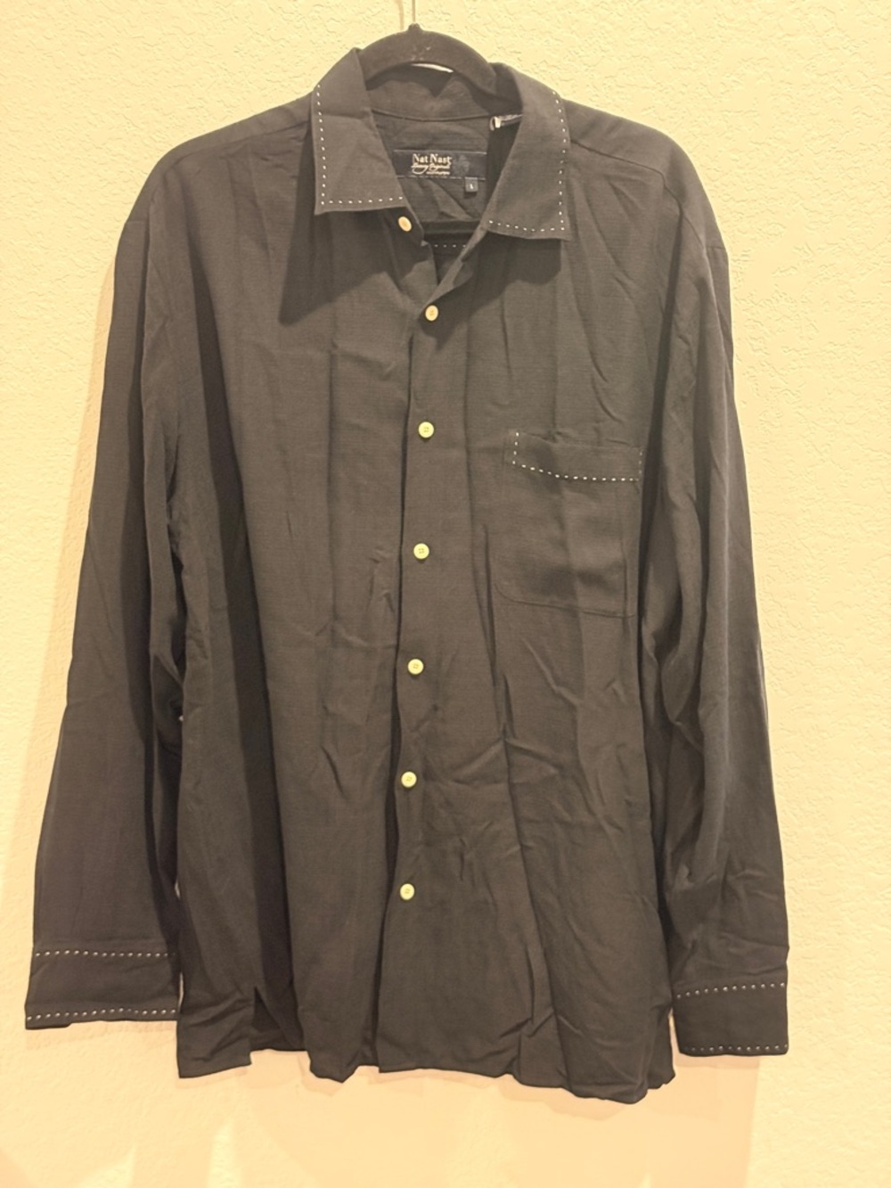 Nat Nast Black Men's Long-Sleeve Button-Down Shirt with Contrast Stitching